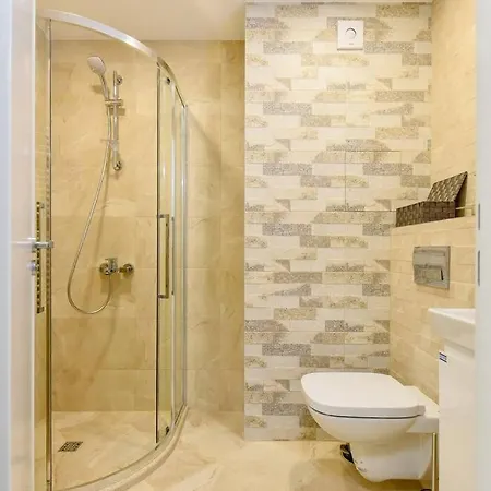 Tangerine ❃ 1-bdr Bright Apartment Sofia