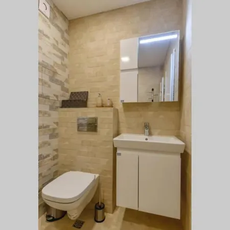 Tangerine ❃ 1-bdr Bright Apartment Sofia